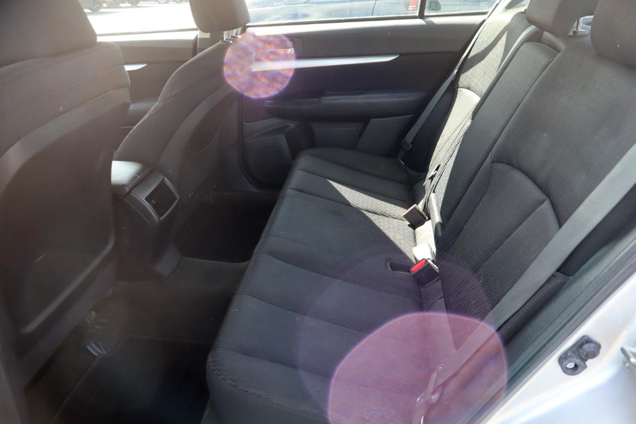 Subaru Legacy 2.5i Premium 2012