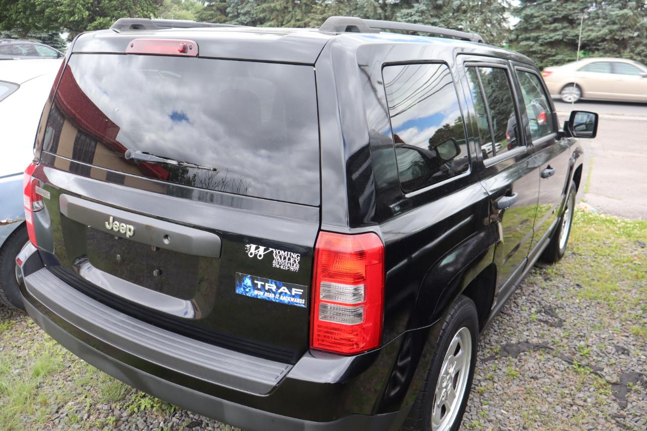 Jeep Patriot Sport 2WD 2013