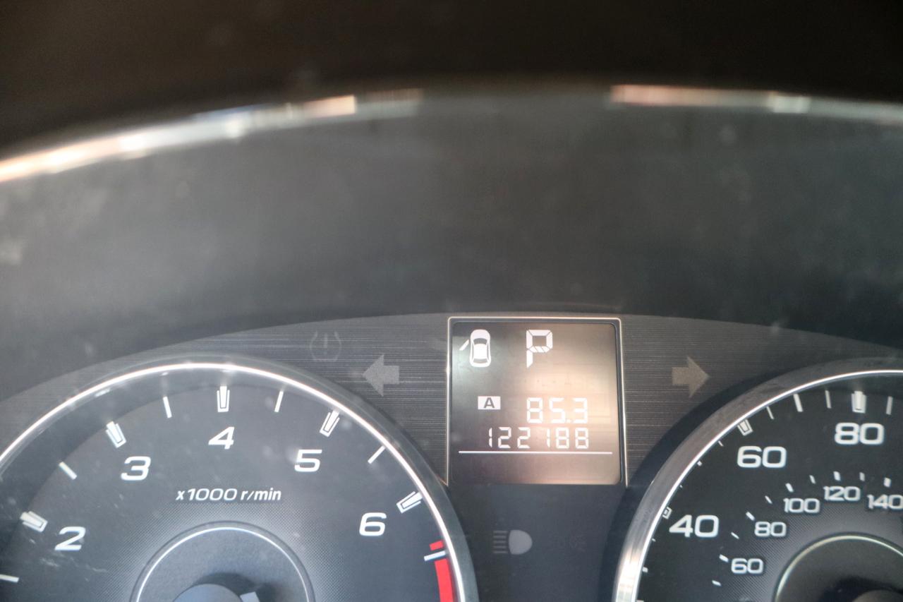 Subaru Legacy 2.5i Premium 2012