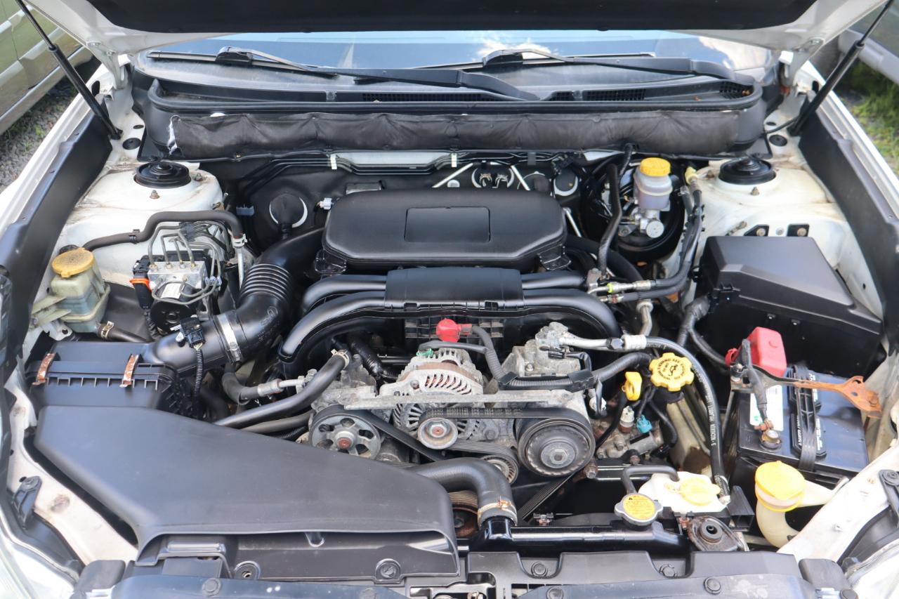 Subaru Legacy 2.5i Premium 2012
