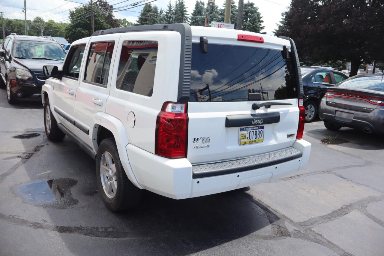 Jeep Commander Sport 4WD 2008