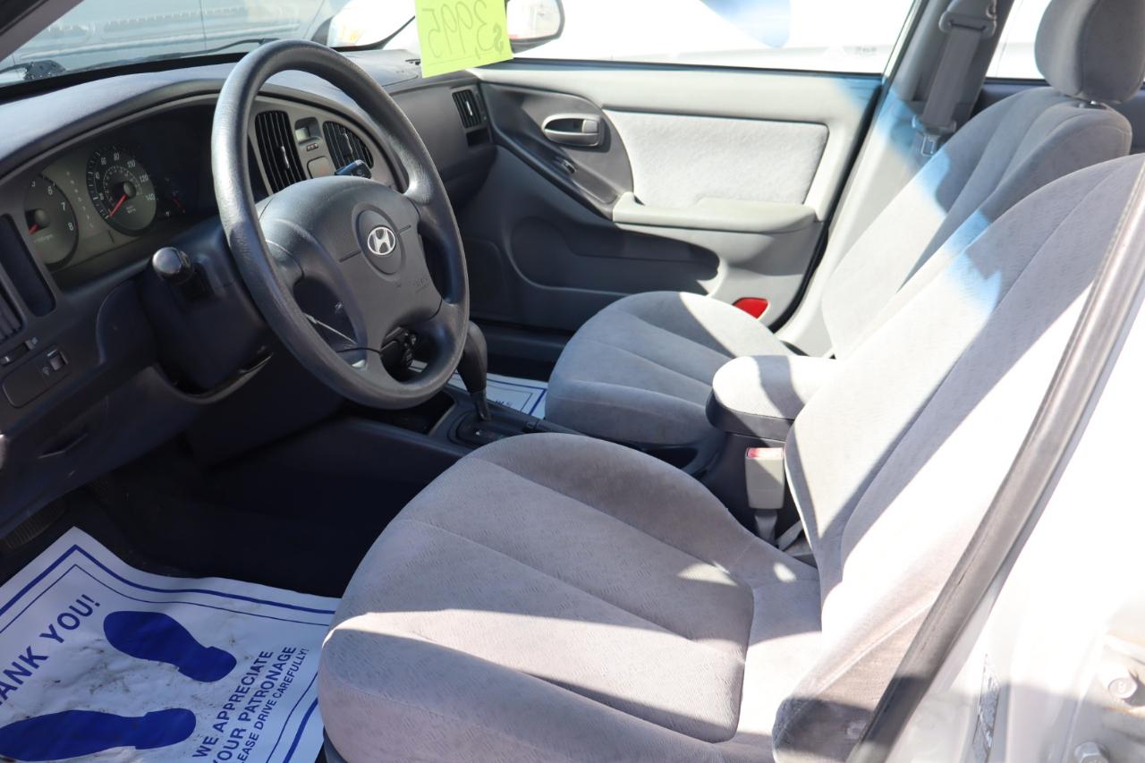 Hyundai Elantra GLS 4-Door 2005