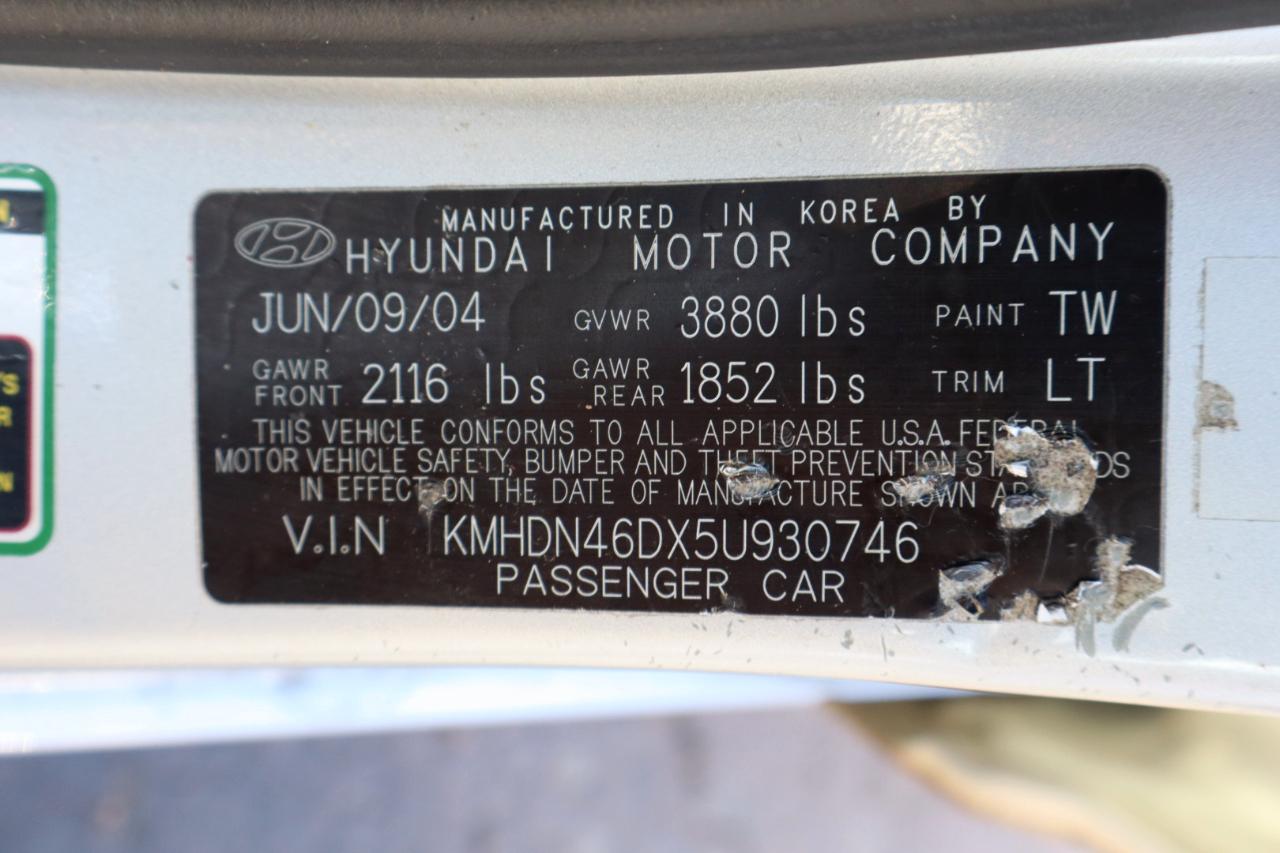 Hyundai Elantra GLS 4-Door 2005