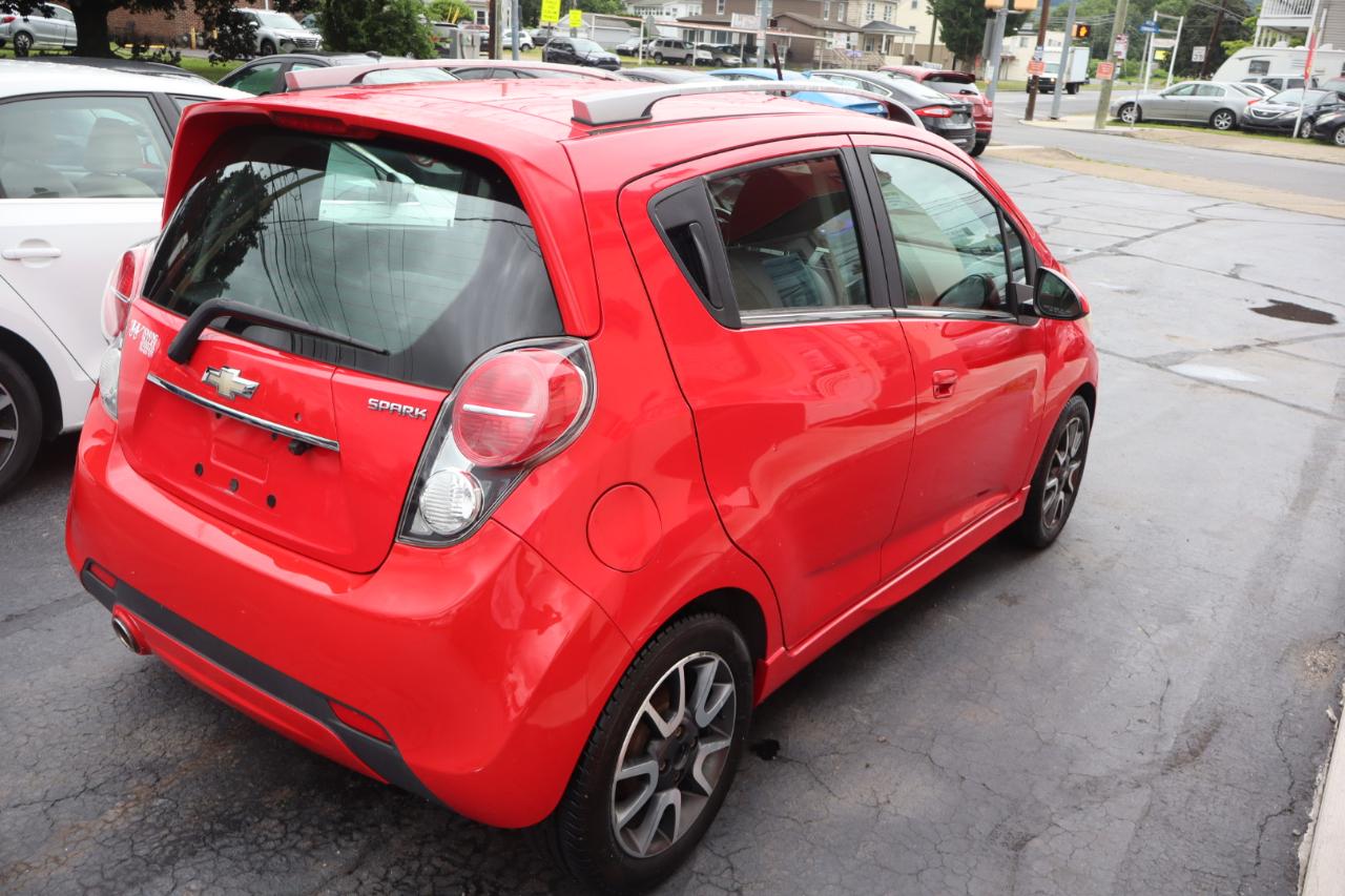 Chevrolet Spark 2LT Auto 2013