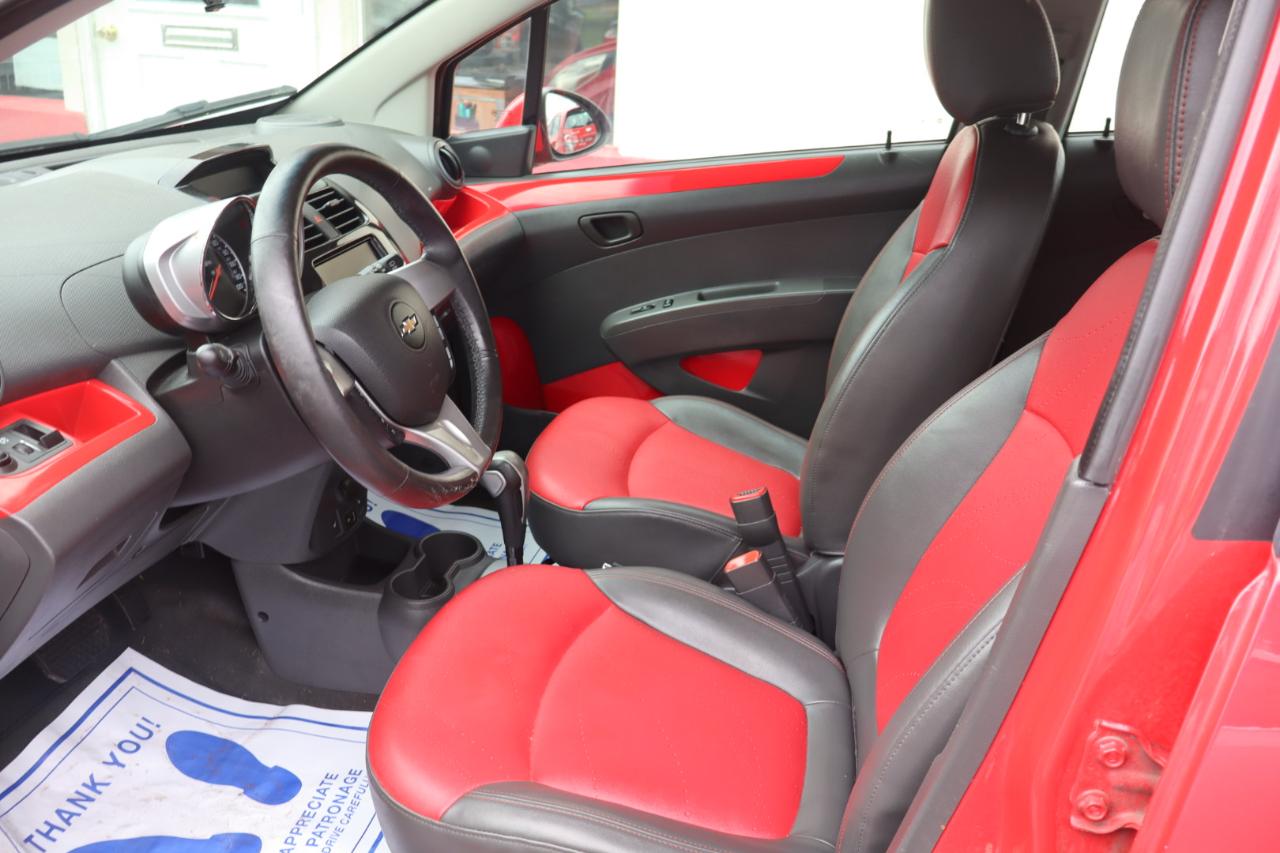 Chevrolet Spark 2LT Auto 2013