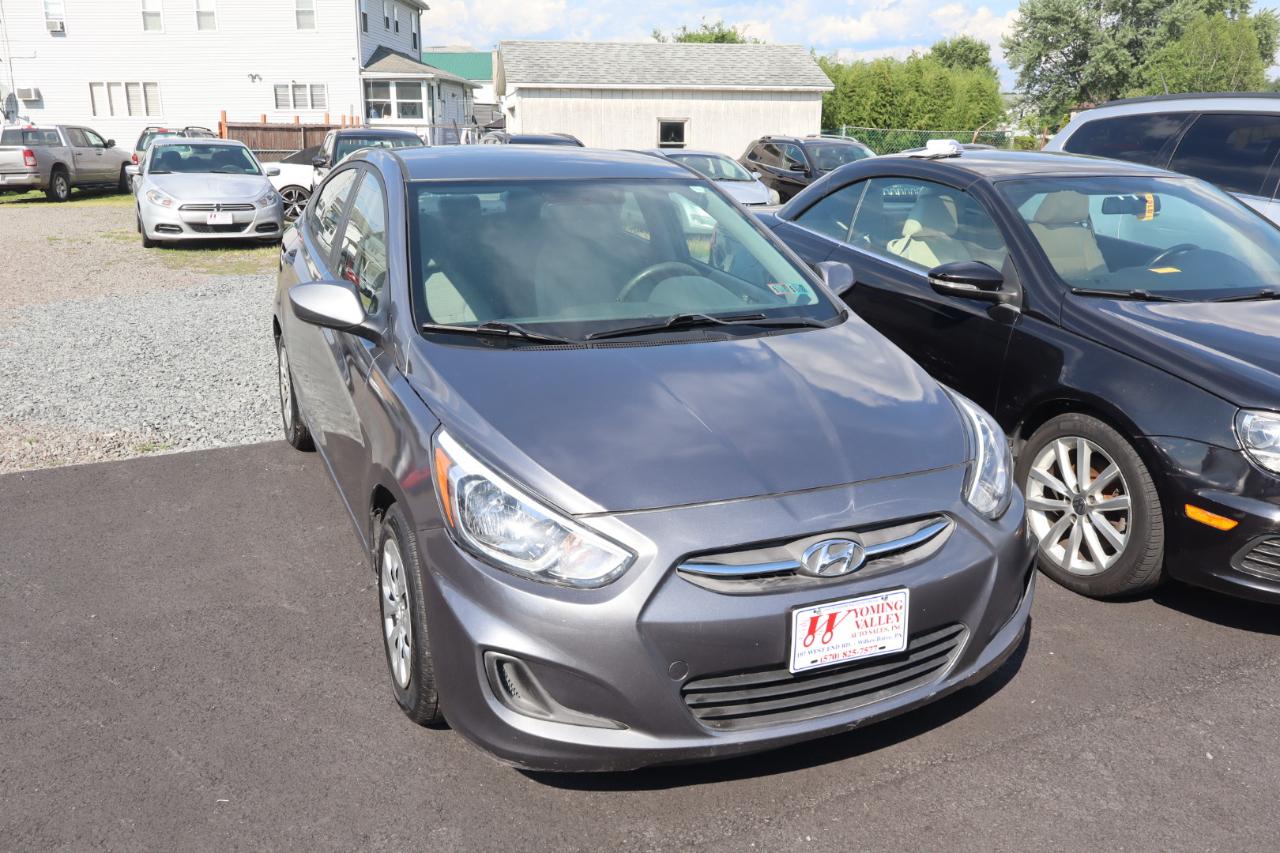 Hyundai Accent SE 4-Door 6A 2017