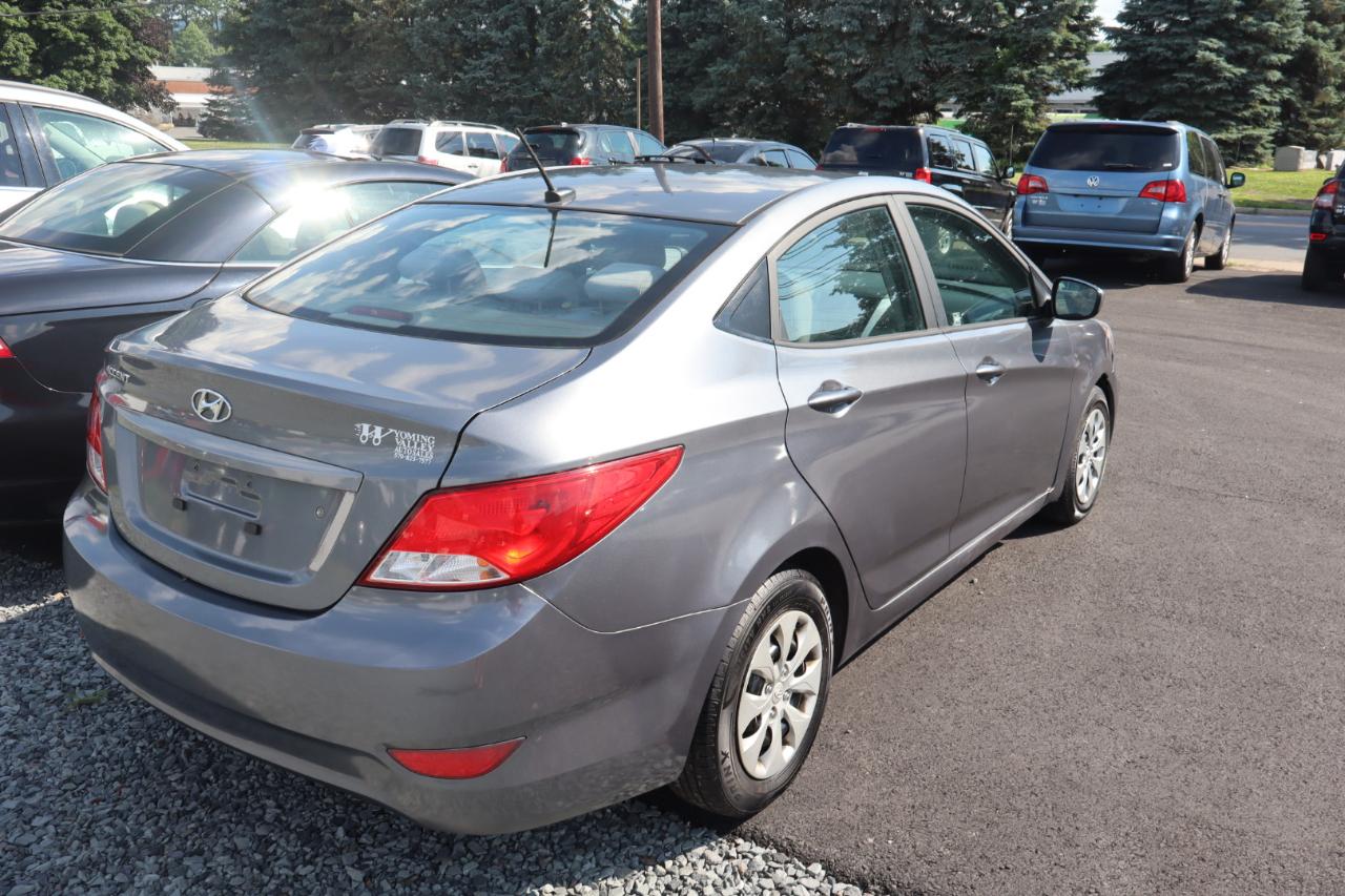 Hyundai Accent SE 4-Door 6A 2017