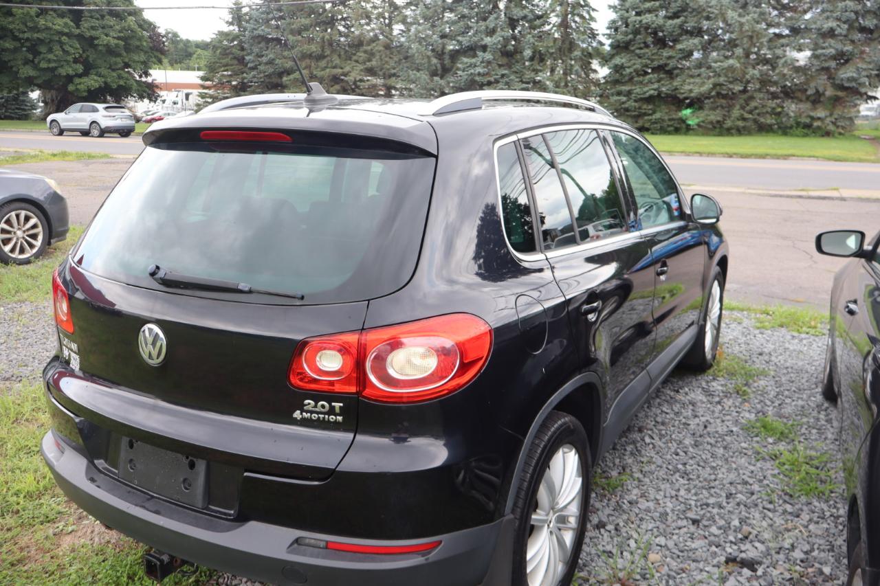 Volkswagen Tiguan S 4Motion 2011