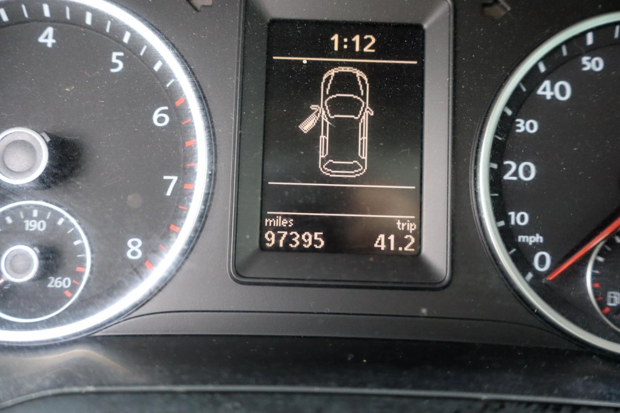 Volkswagen Tiguan S 4Motion 2011