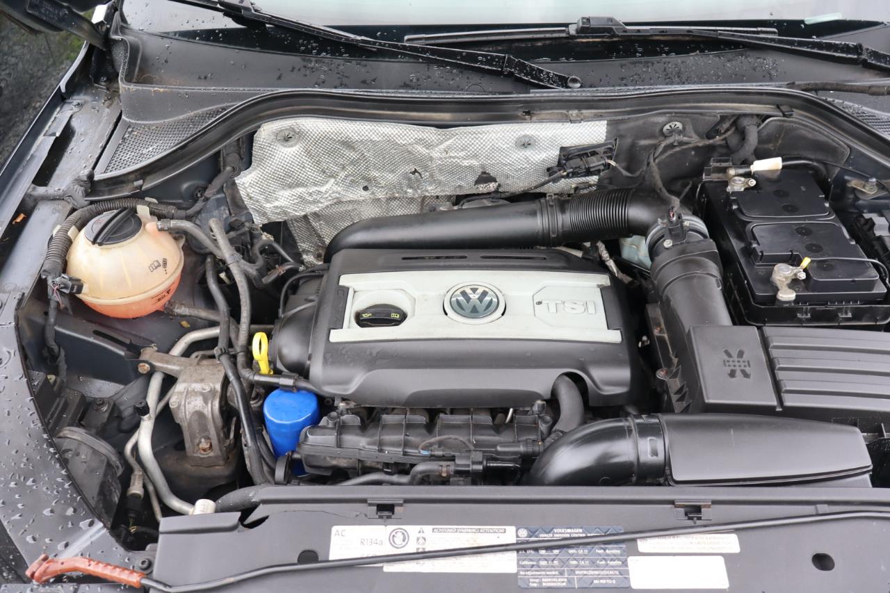 Volkswagen Tiguan S 4Motion 2011
