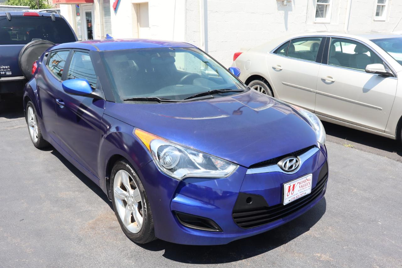 Hyundai Veloster Base 2013