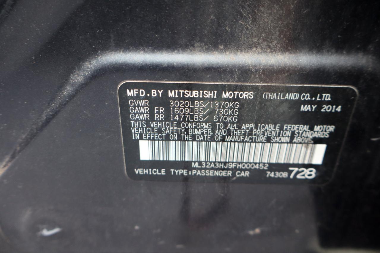 Mitsubishi Mirage ES 2015