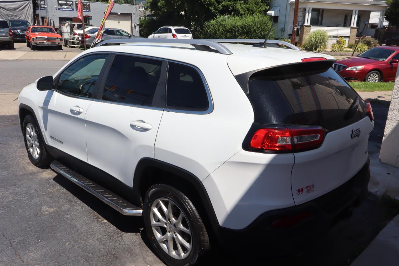 Jeep Cherokee Latitude FWD 2014