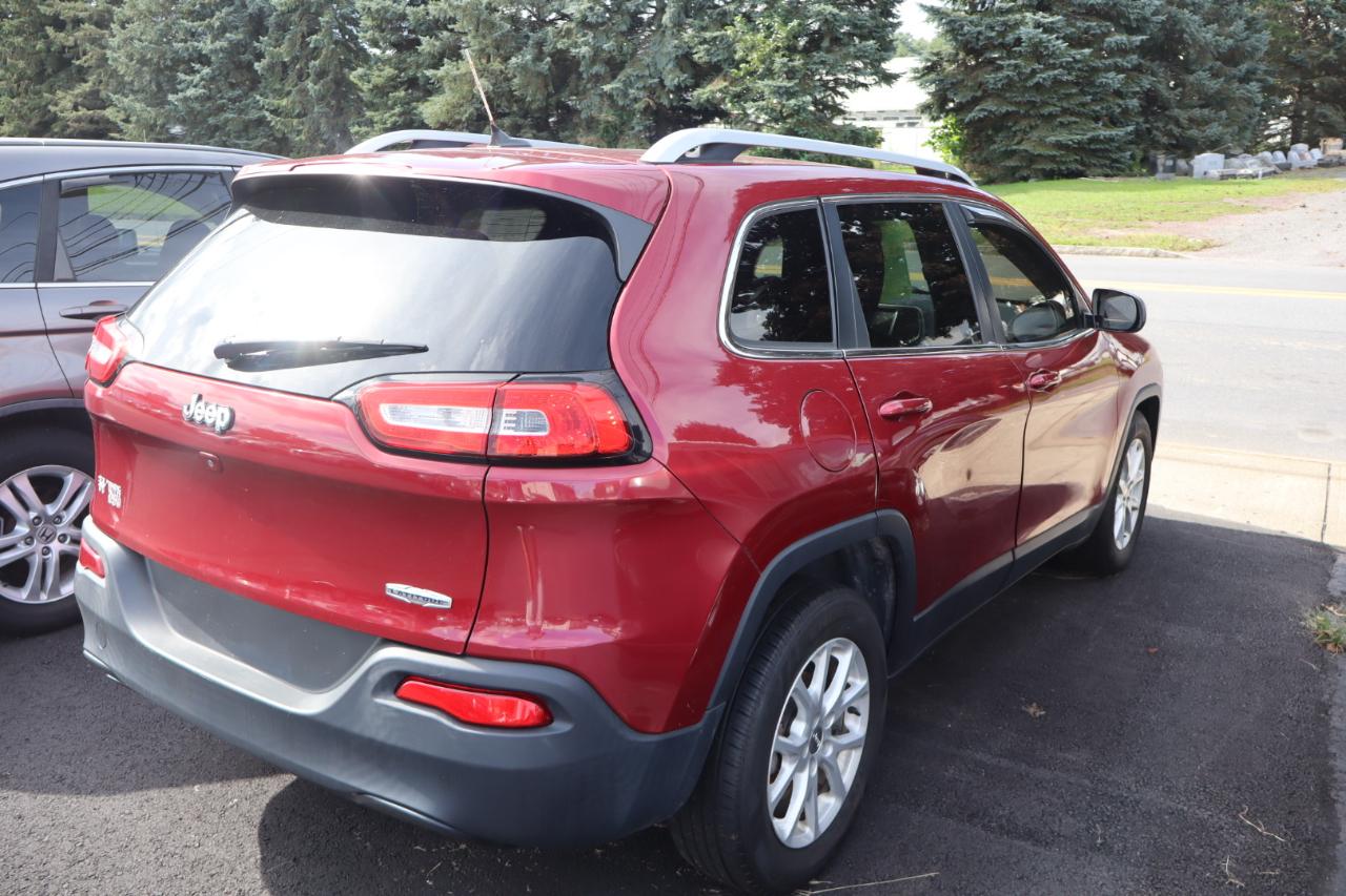 Jeep Cherokee Latitude FWD 2015