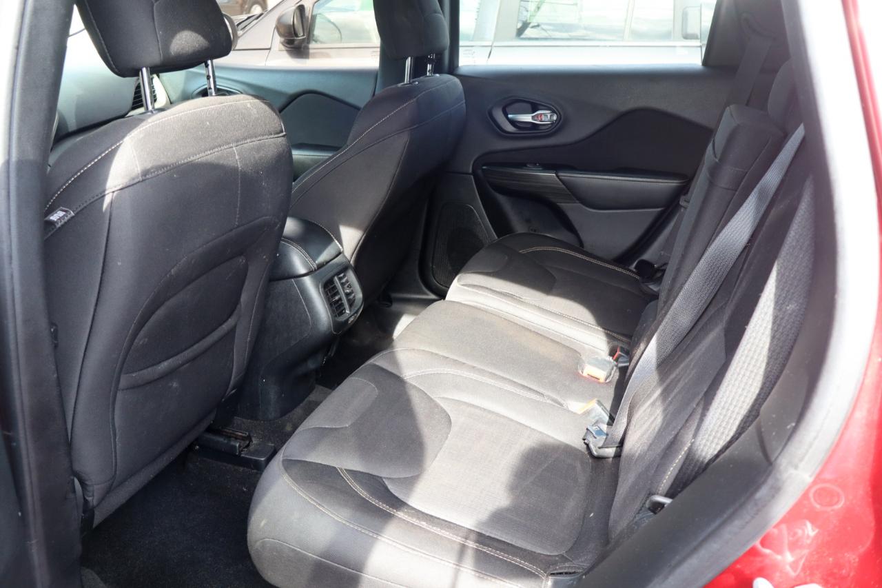 Jeep Cherokee Latitude FWD 2015