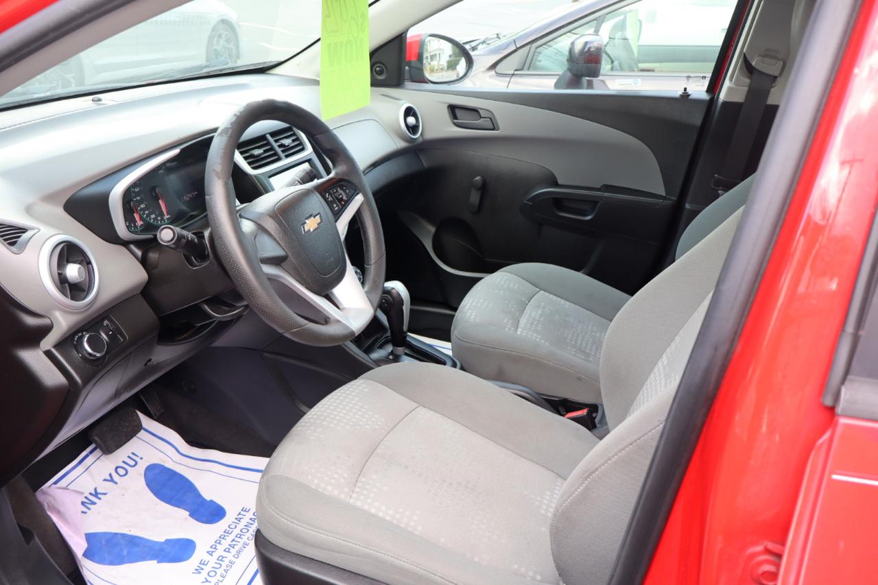 Chevrolet Sonic LS Auto Sedan 2017