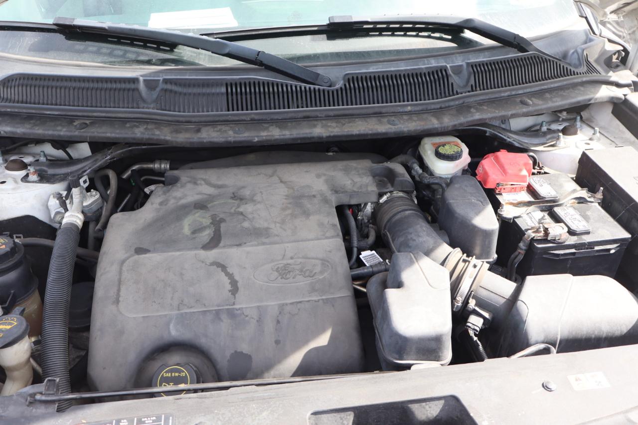Ford Explorer Base 4WD 2015