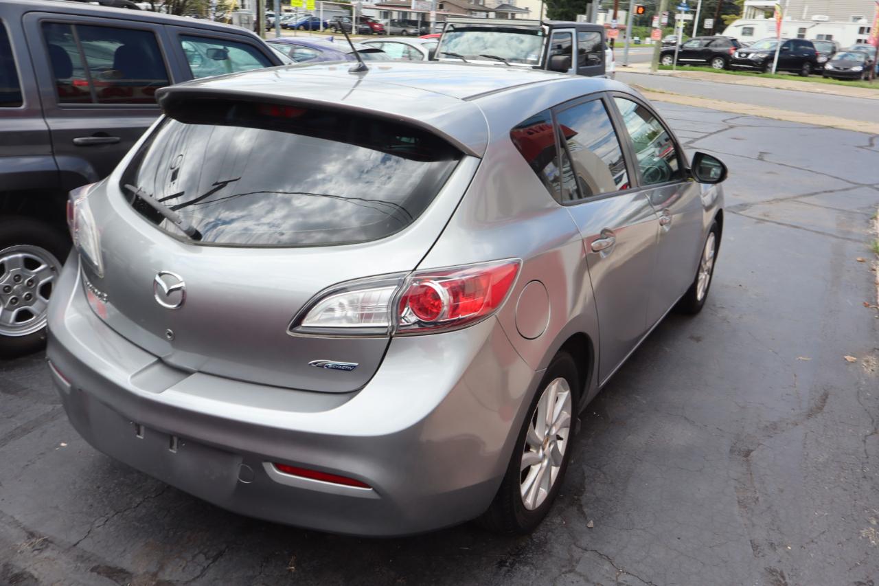 Mazda MAZDA3 I Grand Touring 5-Door 2012