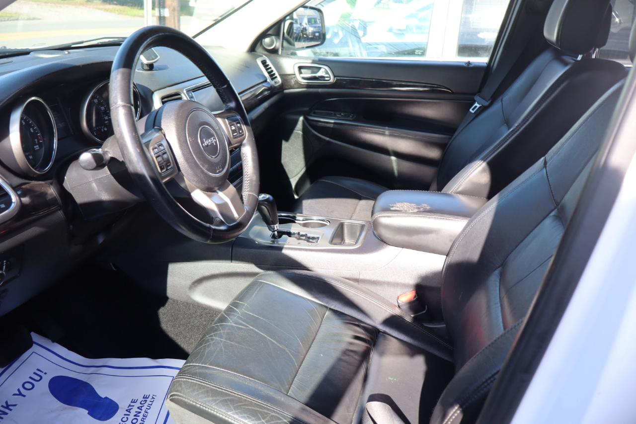Jeep Grand Cherokee Laredo 4WD 2013