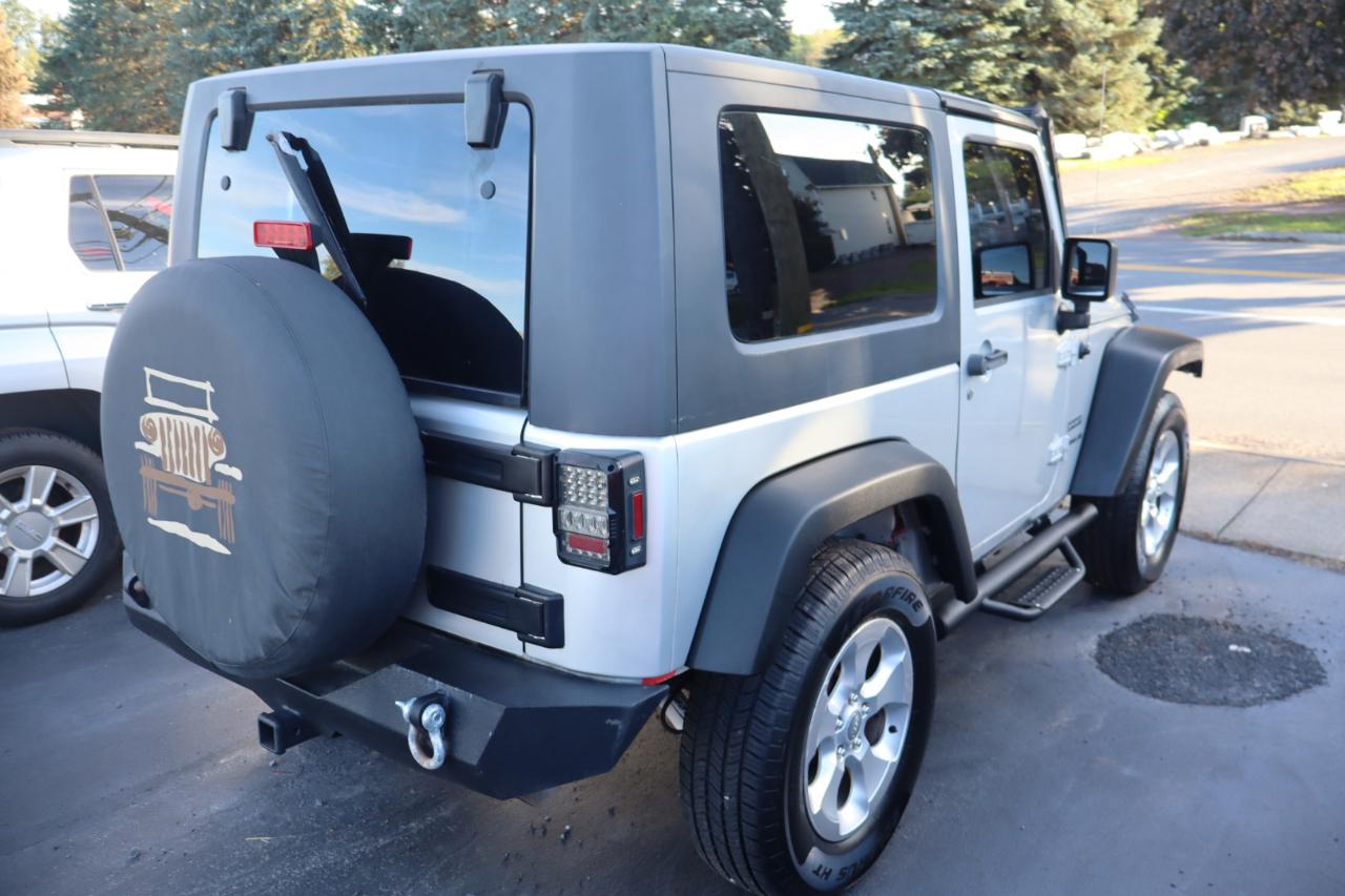 Jeep Wrangler Sport 4WD 2012