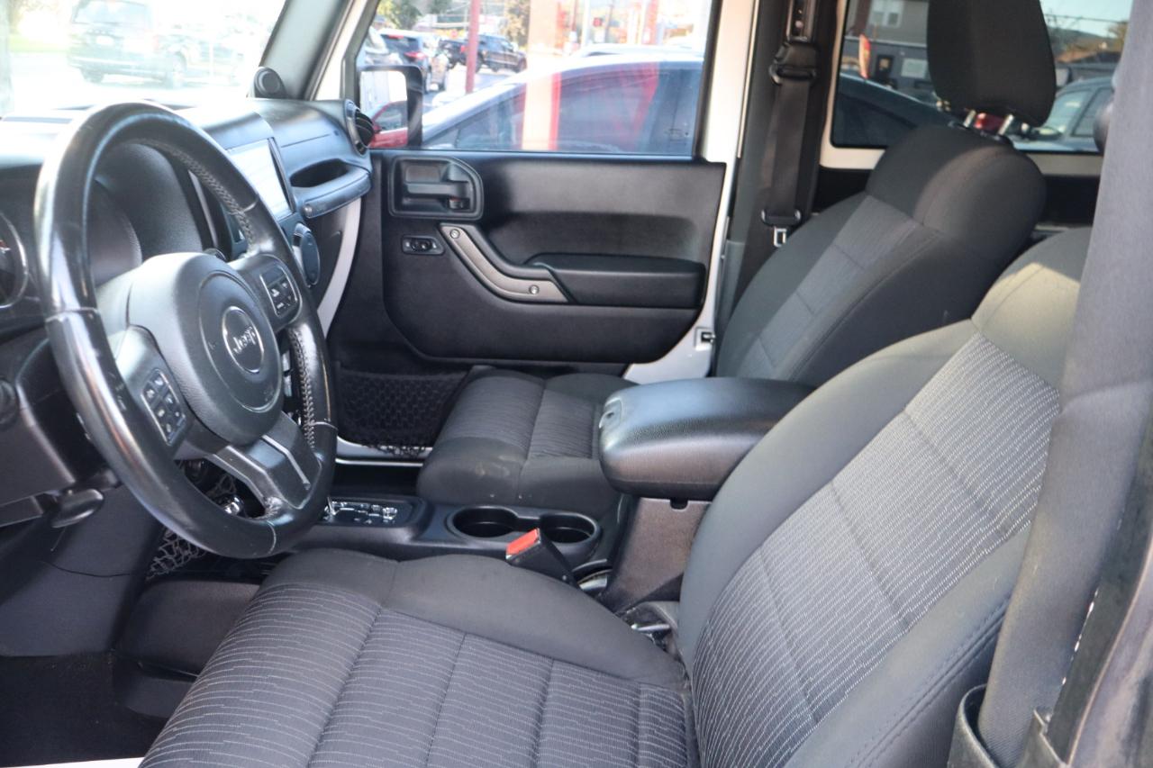 Jeep Wrangler Sport 4WD 2012
