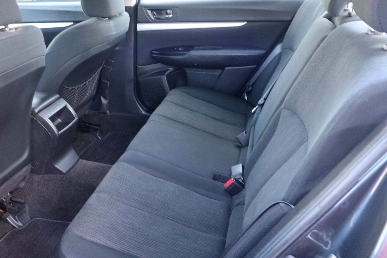 Subaru Legacy 2.5i Premium 2013