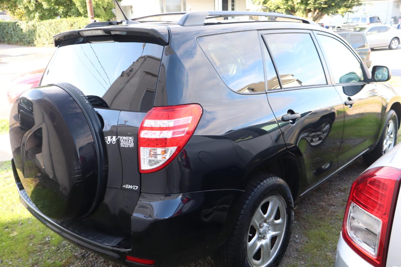 Toyota RAV4 Base I4 4WD 2011