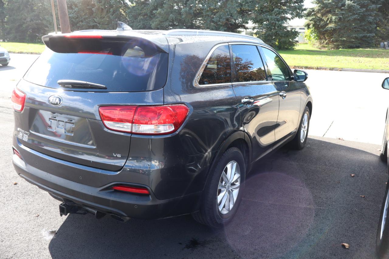 Kia Sorento LX V6 AWD 2016