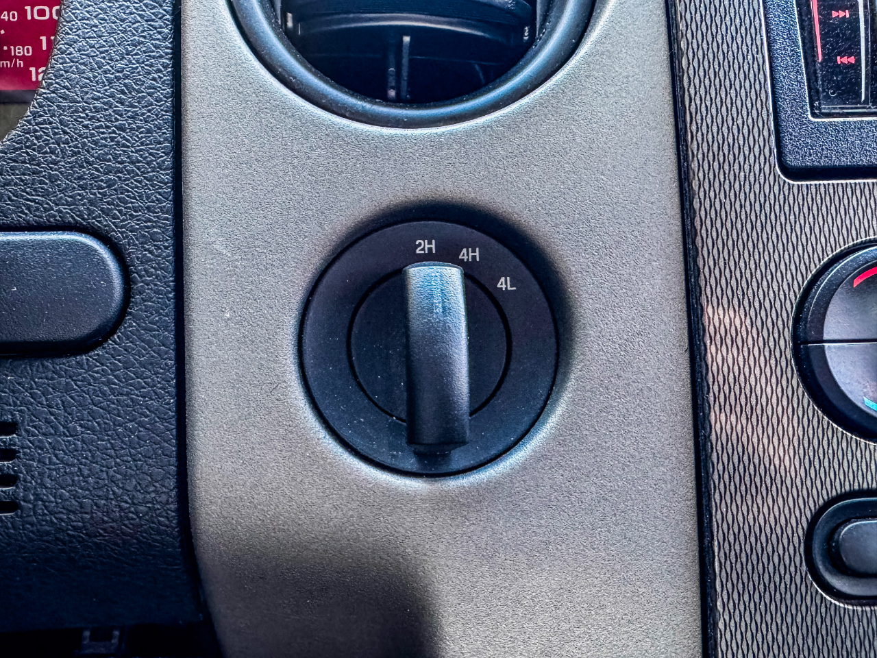 Ford F-150 XLT SuperCrew Short Box 4WD 2007