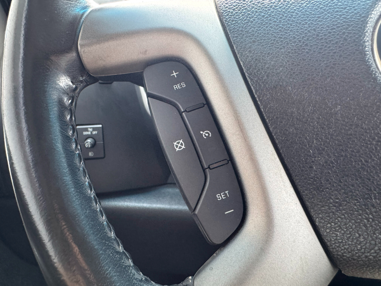 Chevrolet Silverado 1500 LT Crew Cab 2WD 2012