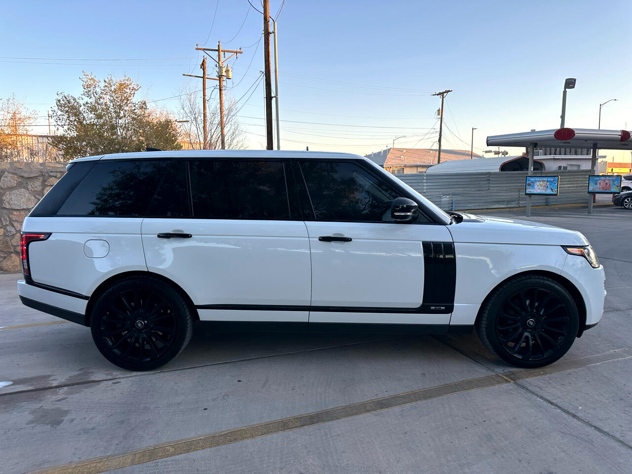 Land Rover Range Rover Supercharged LWB 2017
