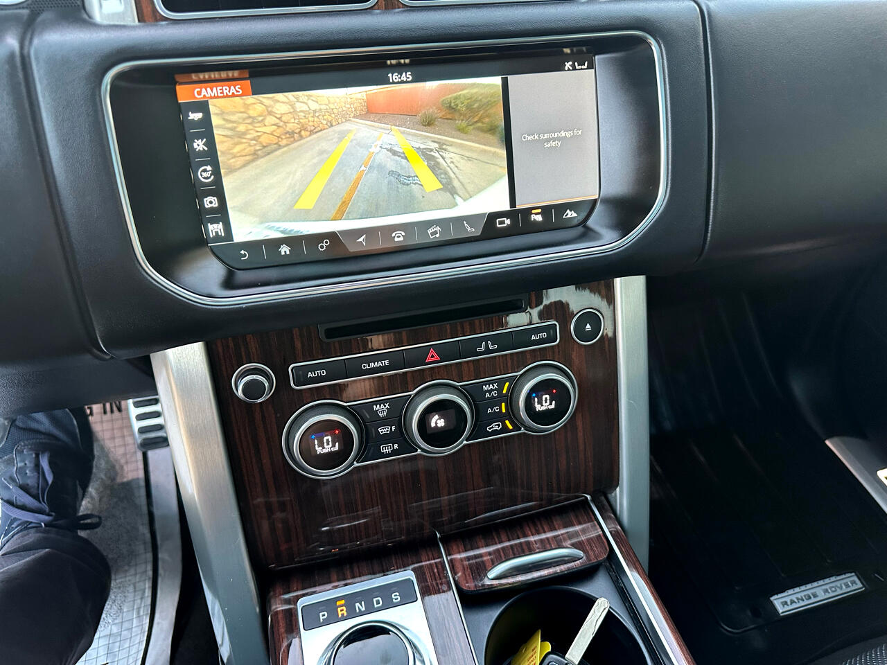 Land Rover Range Rover Supercharged LWB 2017