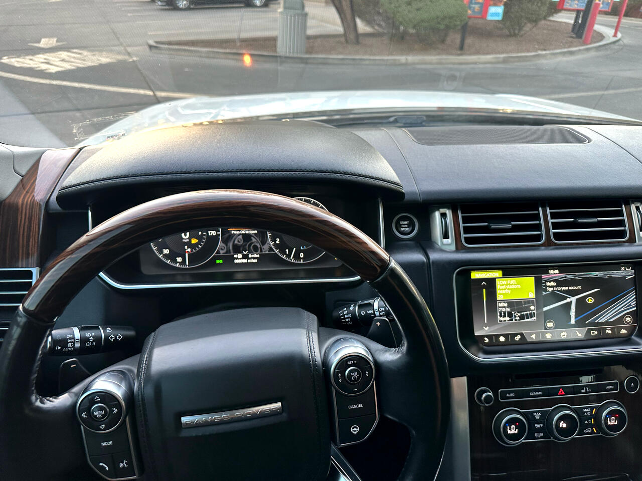 Land Rover Range Rover Supercharged LWB 2017