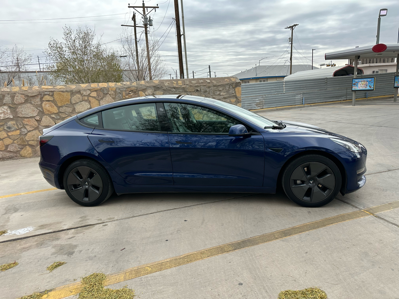 Tesla Model 3 Standard Range Plus 4D Sedan RWD 2023