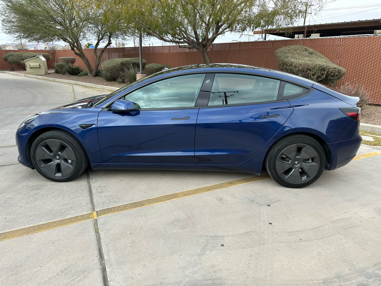 Tesla Model 3 Standard Range Plus 4D Sedan RWD 2023
