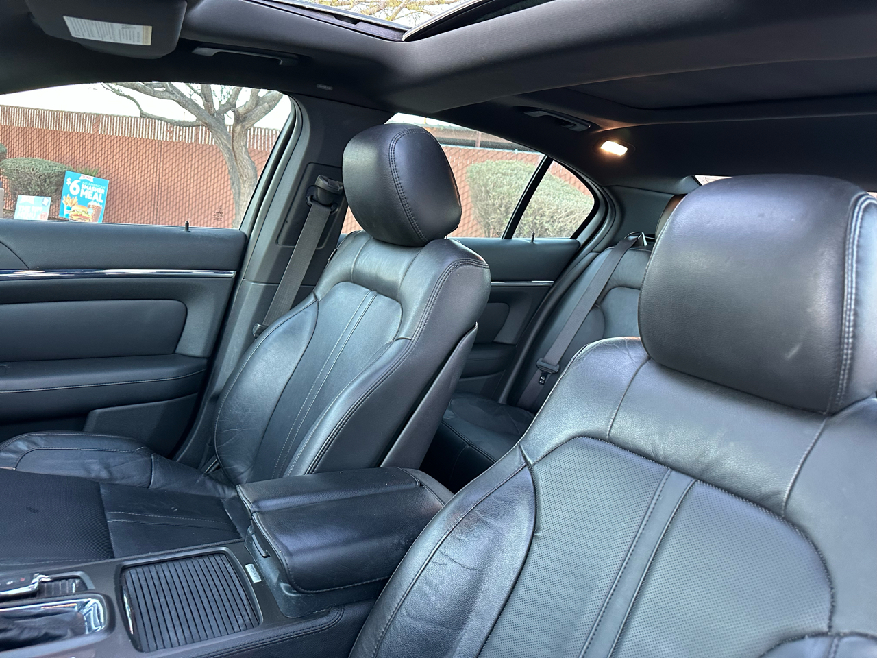 Lincoln MKS FWD 2016