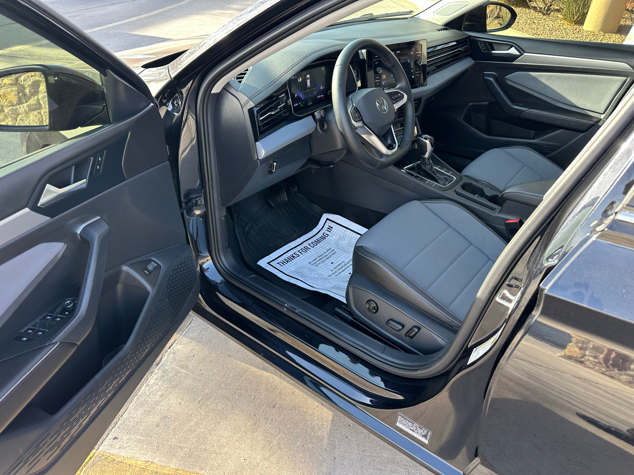 Volkswagen Jetta SE 2025