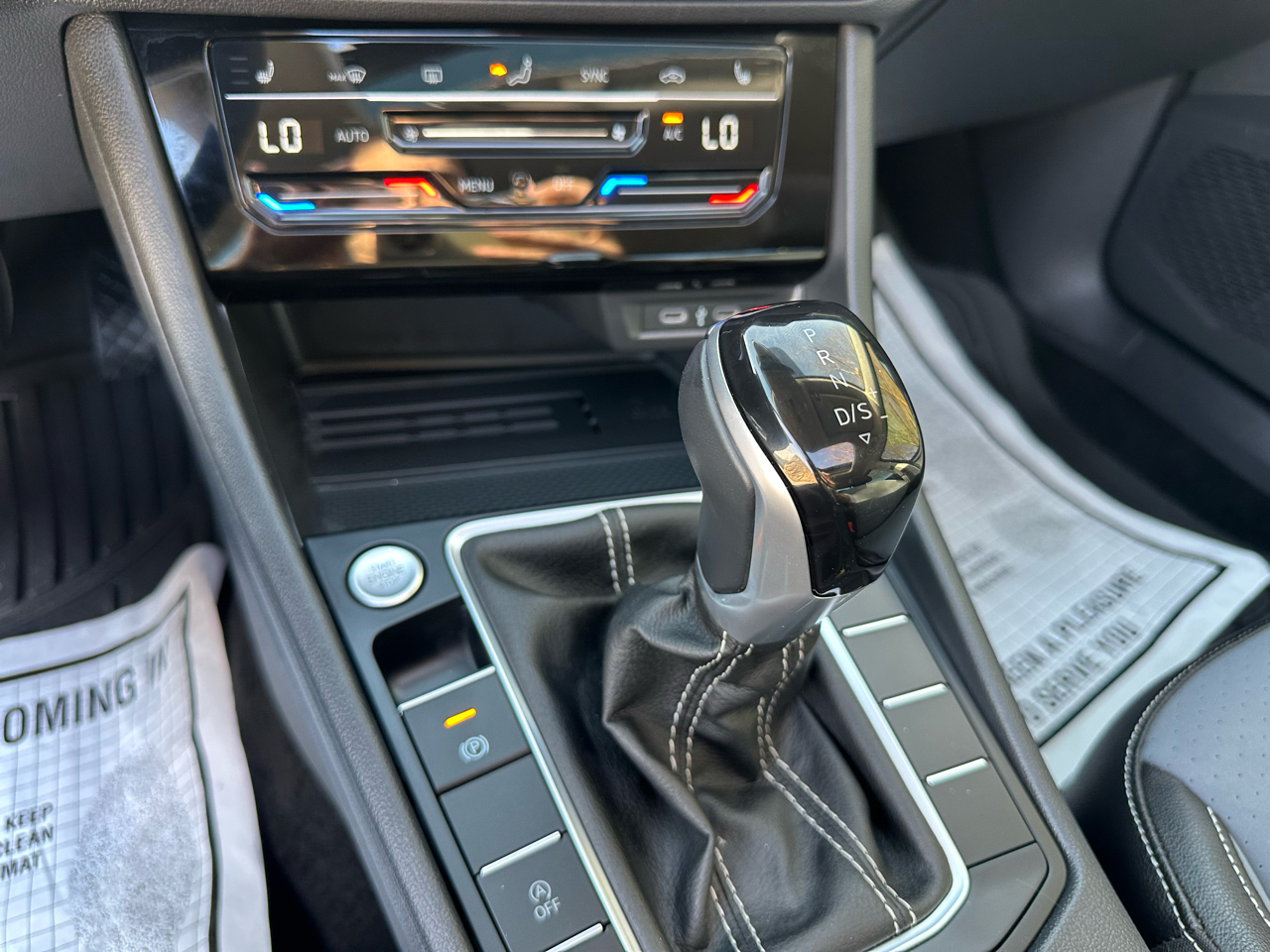 Volkswagen Jetta SE 2025