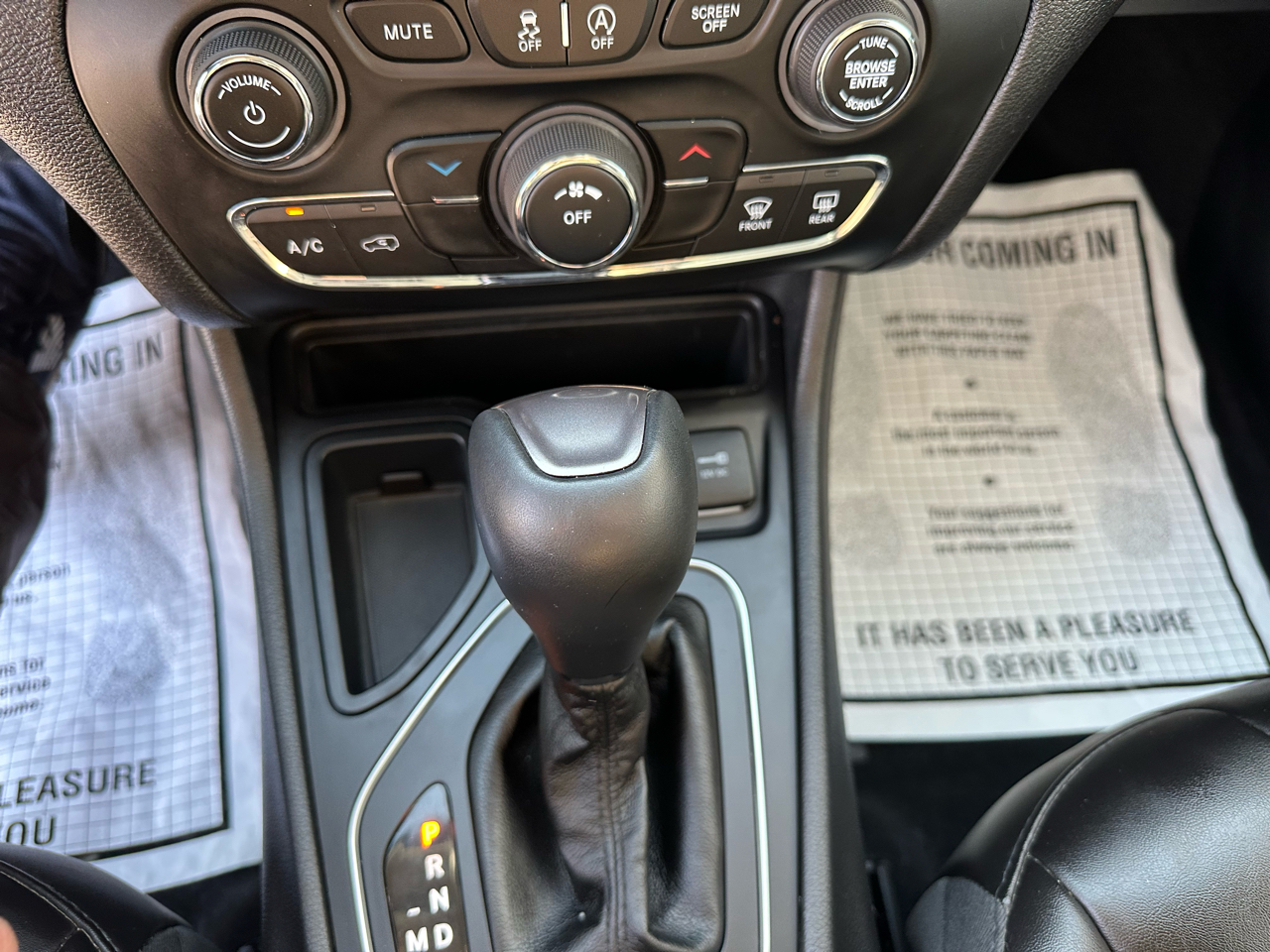 Jeep Cherokee Latitude Plus FWD 2019