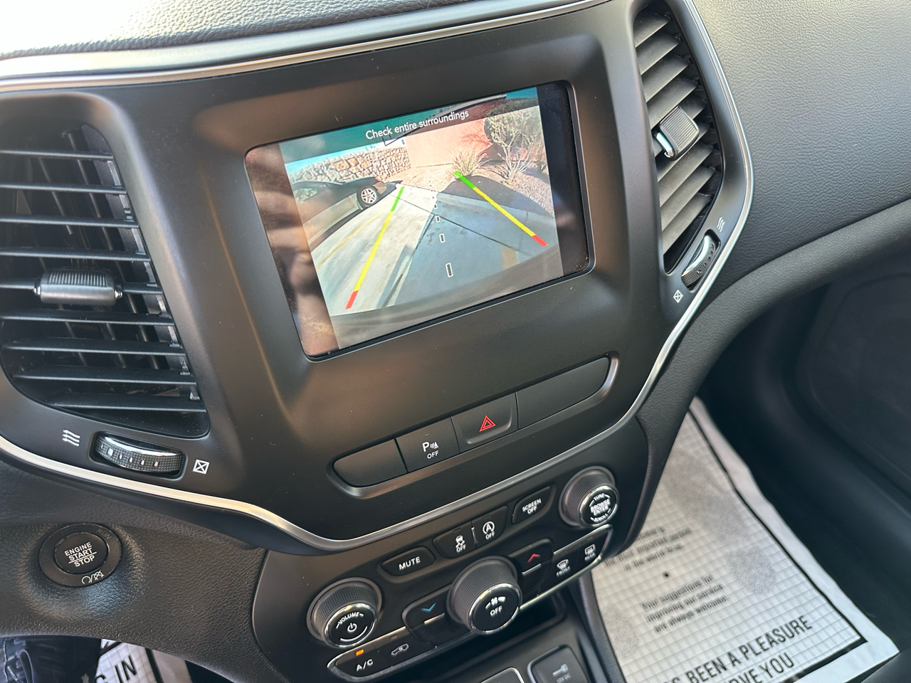 Jeep Cherokee Latitude Plus FWD 2019