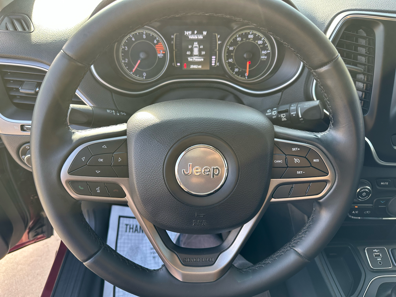 Jeep Cherokee Latitude Plus FWD 2019