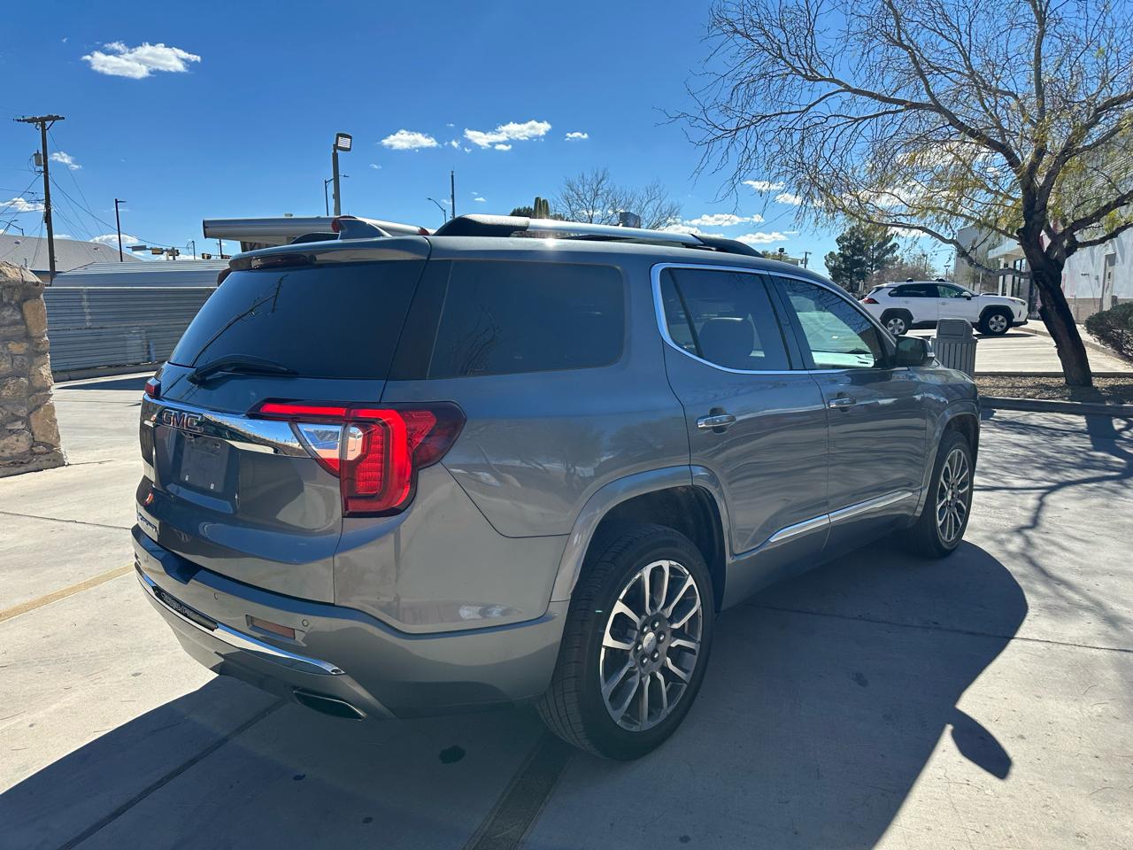 GMC Acadia Denali 2021