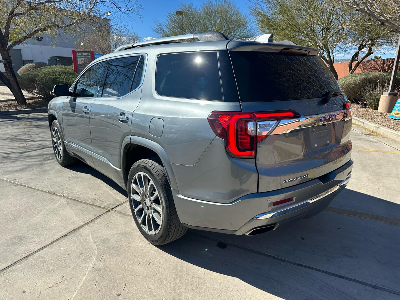 GMC Acadia Denali 2021