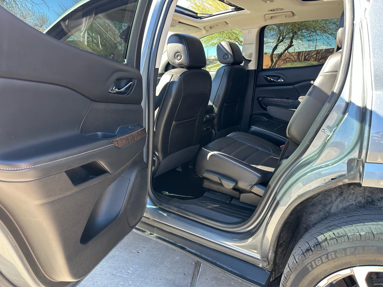 GMC Acadia Denali 2021