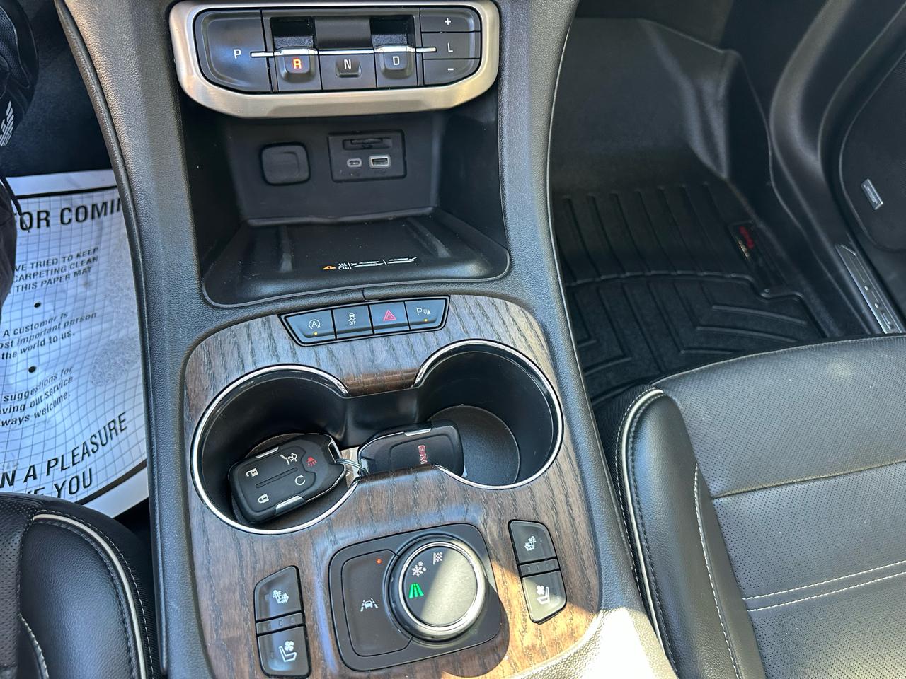 GMC Acadia Denali 2021