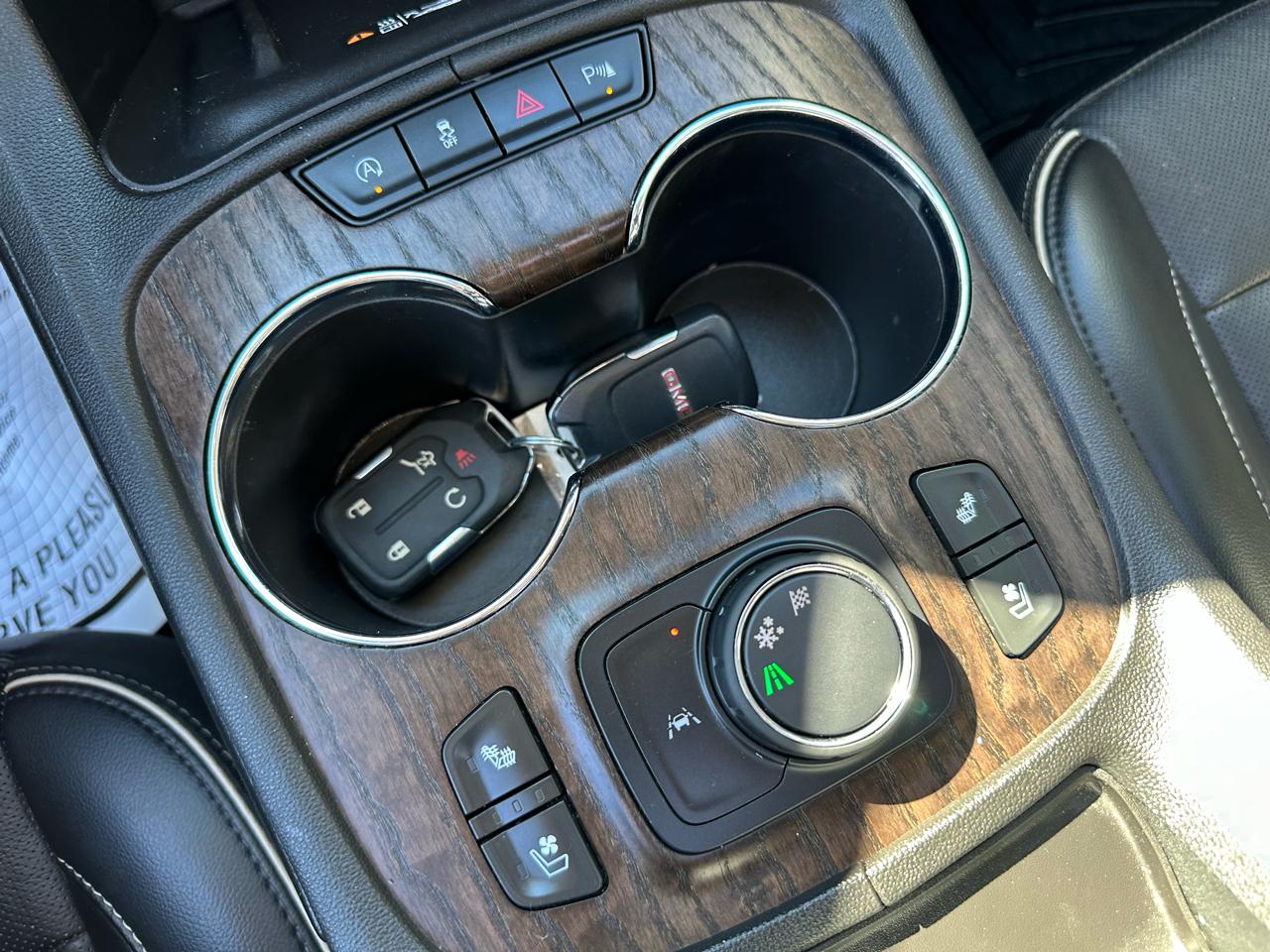 GMC Acadia Denali 2021