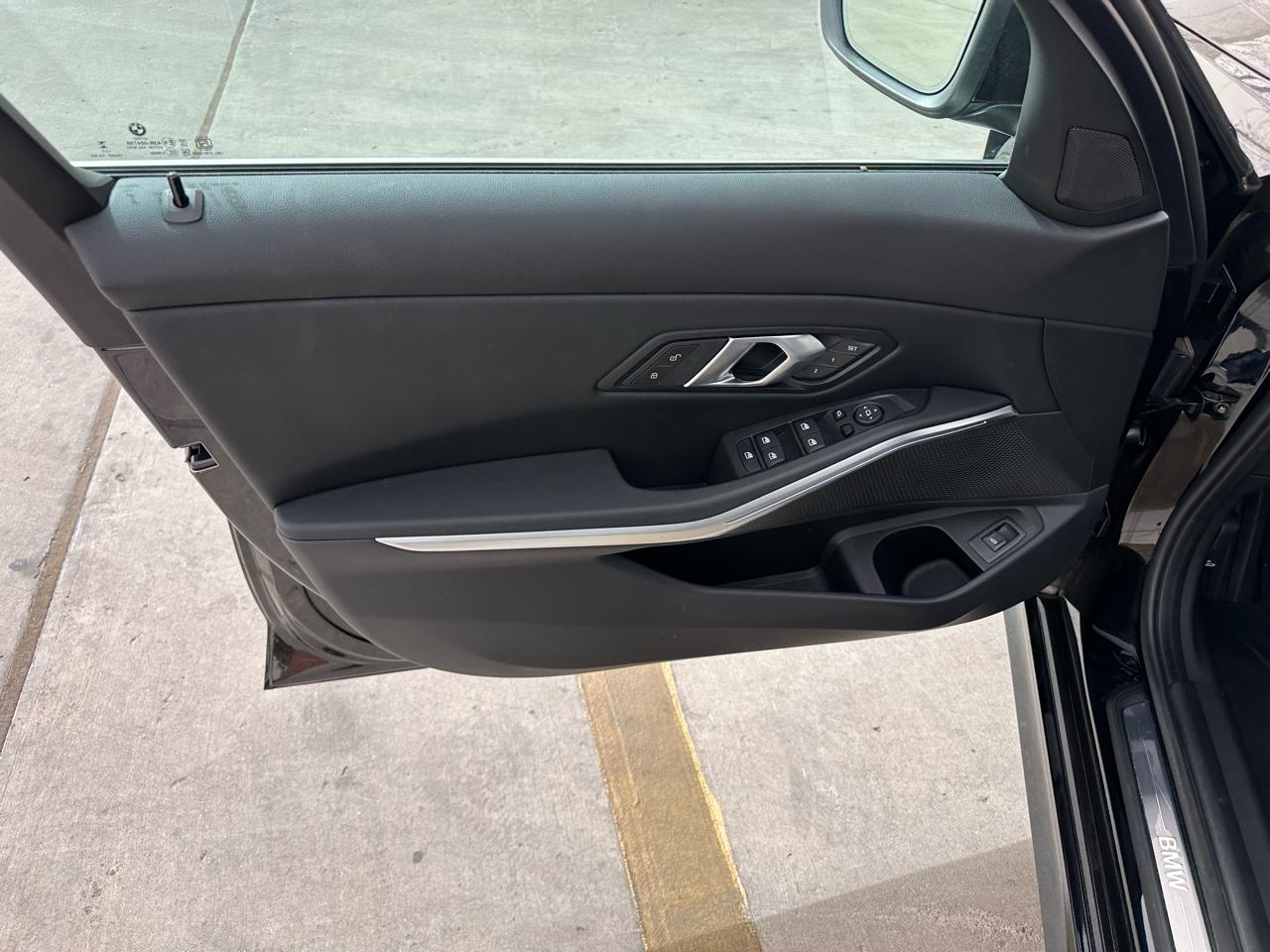 BMW 3-Series 330i 2026