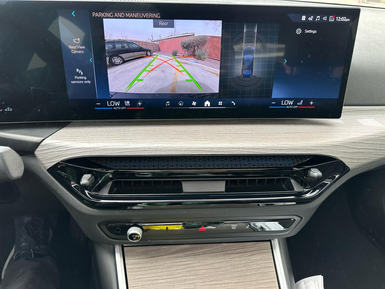 BMW 3-Series 330i 2026