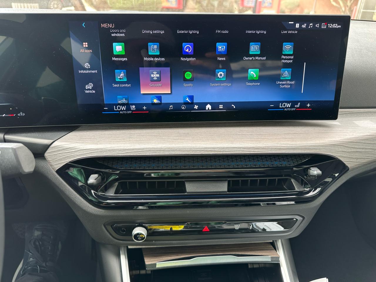 BMW 3-Series 330i 2026