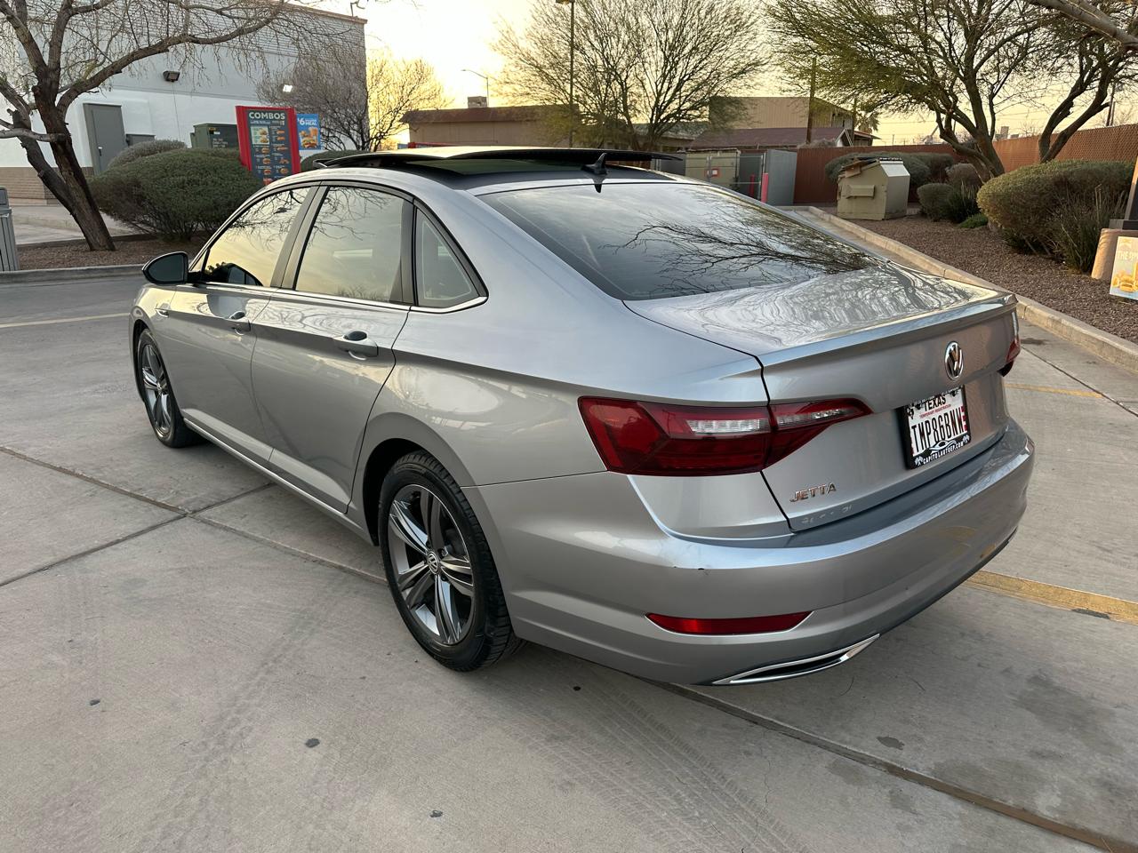 Volkswagen Jetta 1.4T R-Line 8A 2020